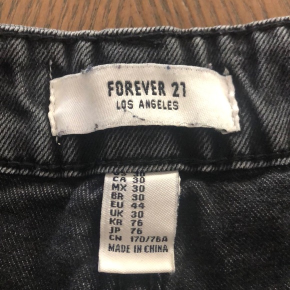 FOREVER 21 Shorts - Picture 3 of 3